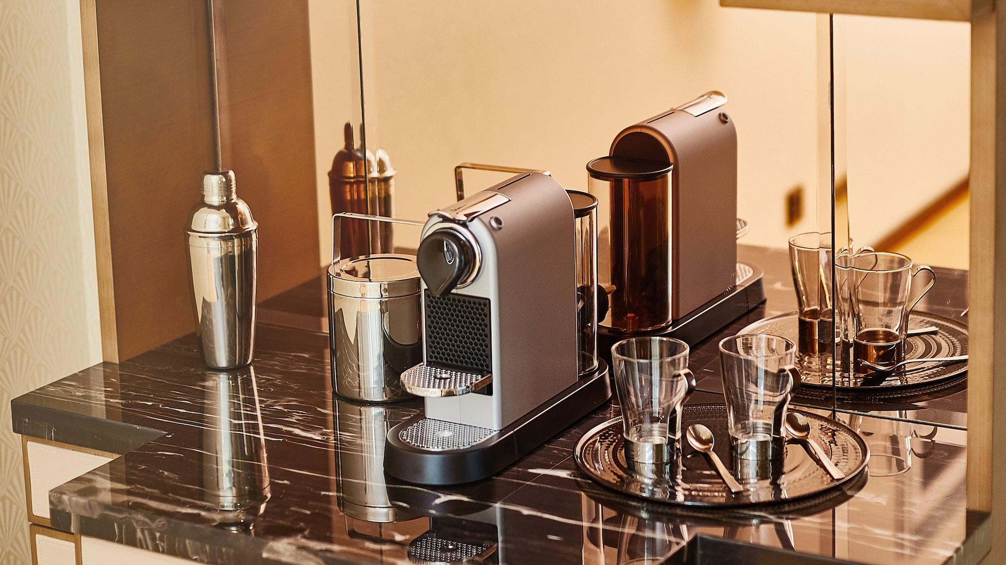 Paramount Hotel 5*